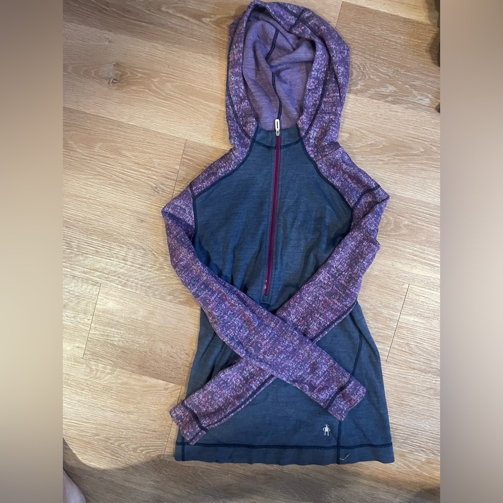 Smart Wool Women’s Hoodie, Size Small